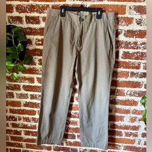 H&M men’s brown straight leg trousers